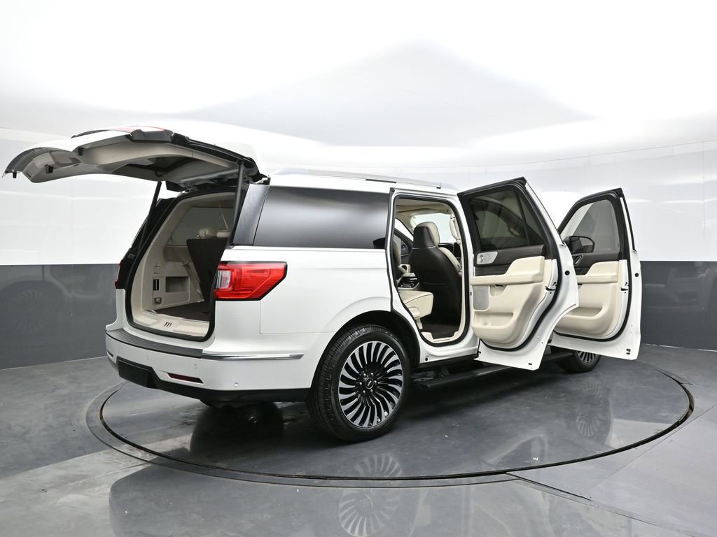 Used 2020 Lincoln Navigator Black Label image 32