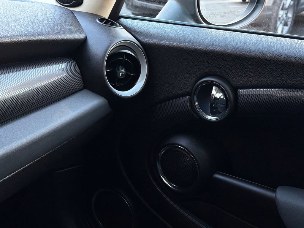 Used 2012 MINI Cooper S image 28