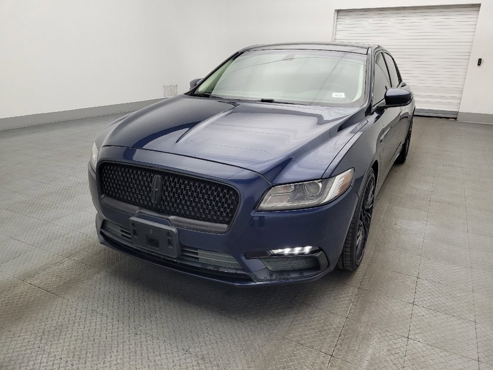 Used 2017 Lincoln Continental Select image 15