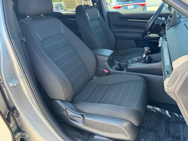 Used 2025 Honda CR-V Sport image 11