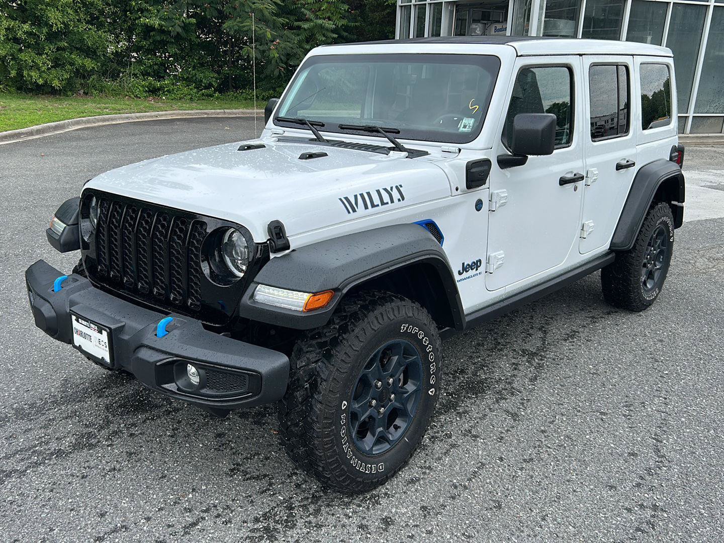 Used 2023 Jeep Wrangler Unlimited w/ Sun & Screen Package AWD/4WD image 1