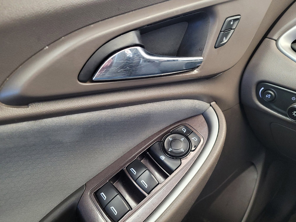 Used 2020 Chevrolet Malibu LS image 27