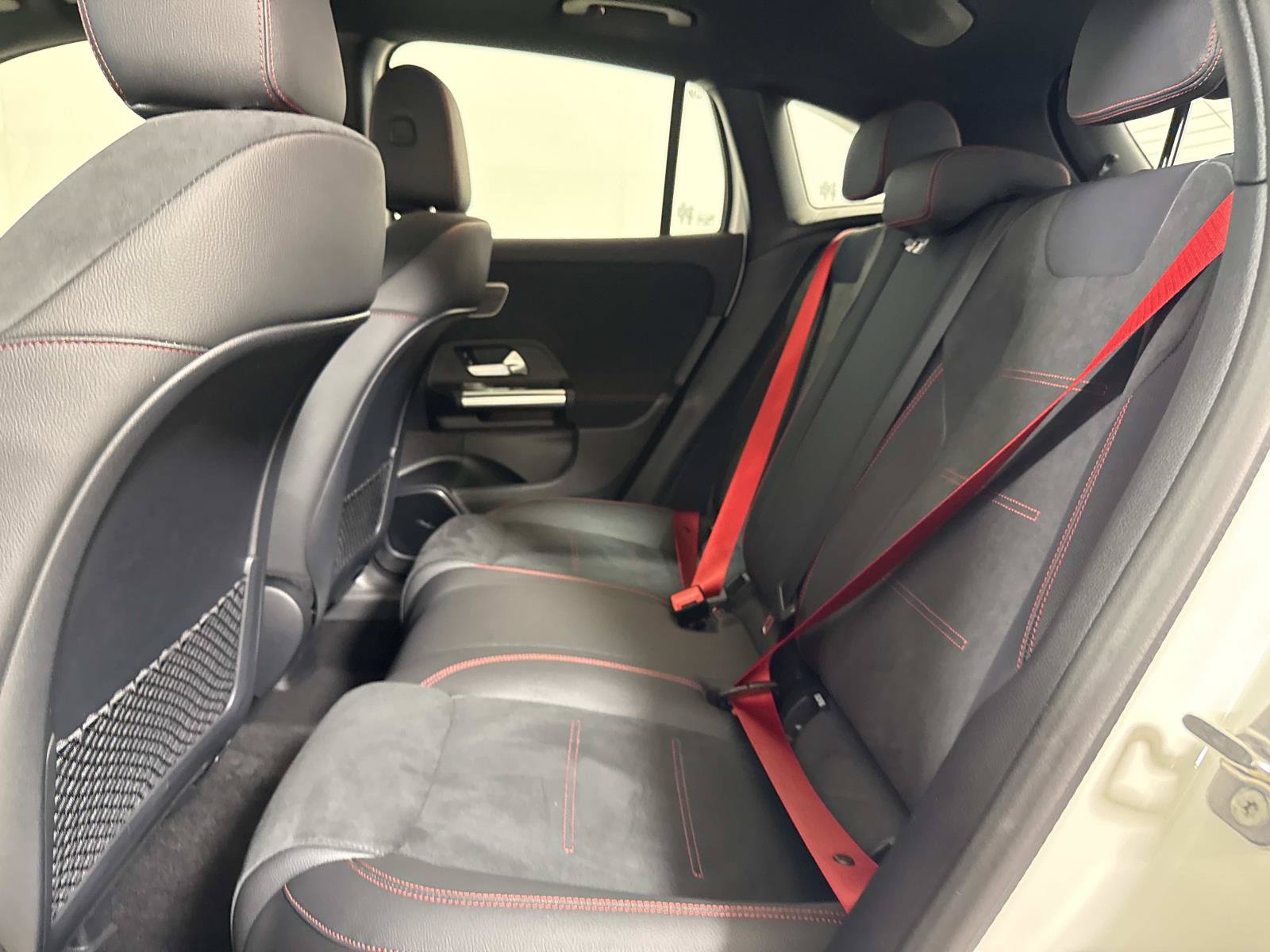 Used 2025 Mercedes-Benz GLA 35 AMG 4MATIC image 13