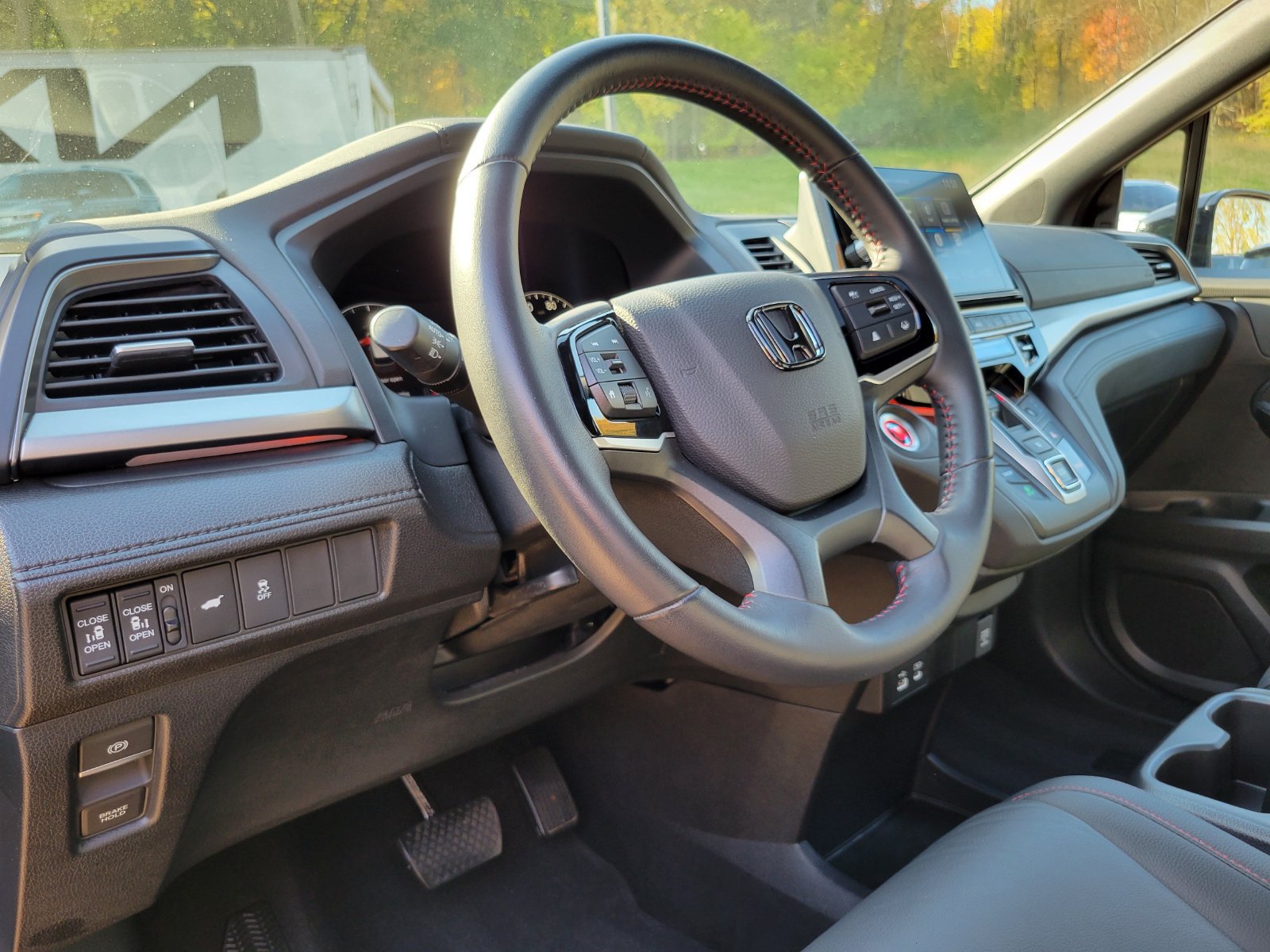 Used 2026 Honda Odyssey Sport-L image 11