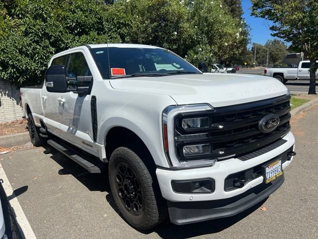 Used 2023 Ford F350 Lariat w/ Lariat Ultimate Package AWD/4WD image 4