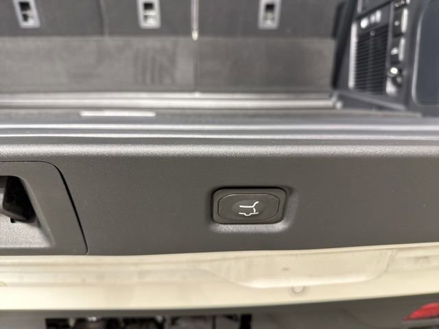 New 2025 Ford Expedition Active image 29