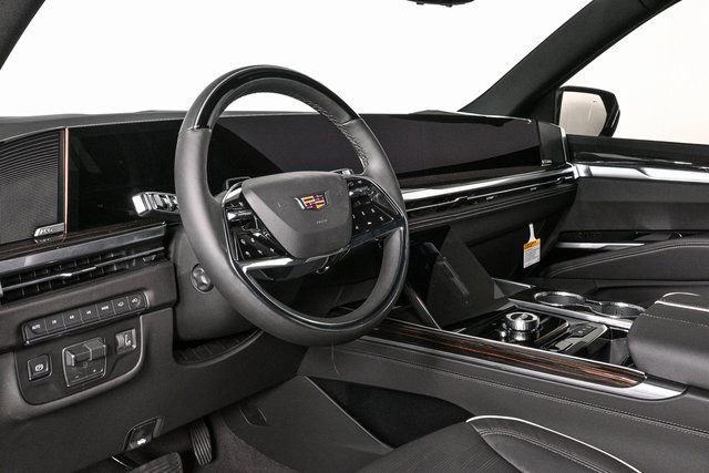 New 2026 Cadillac Escalade ESV Luxury w/ Touring Package image 4