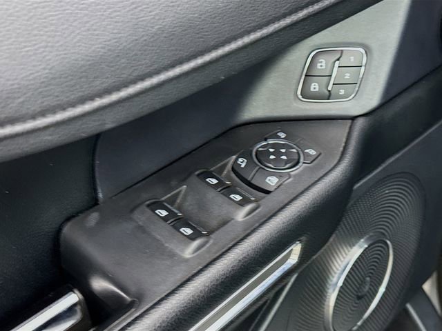 Used 2021 Ford Expedition XLT image 18