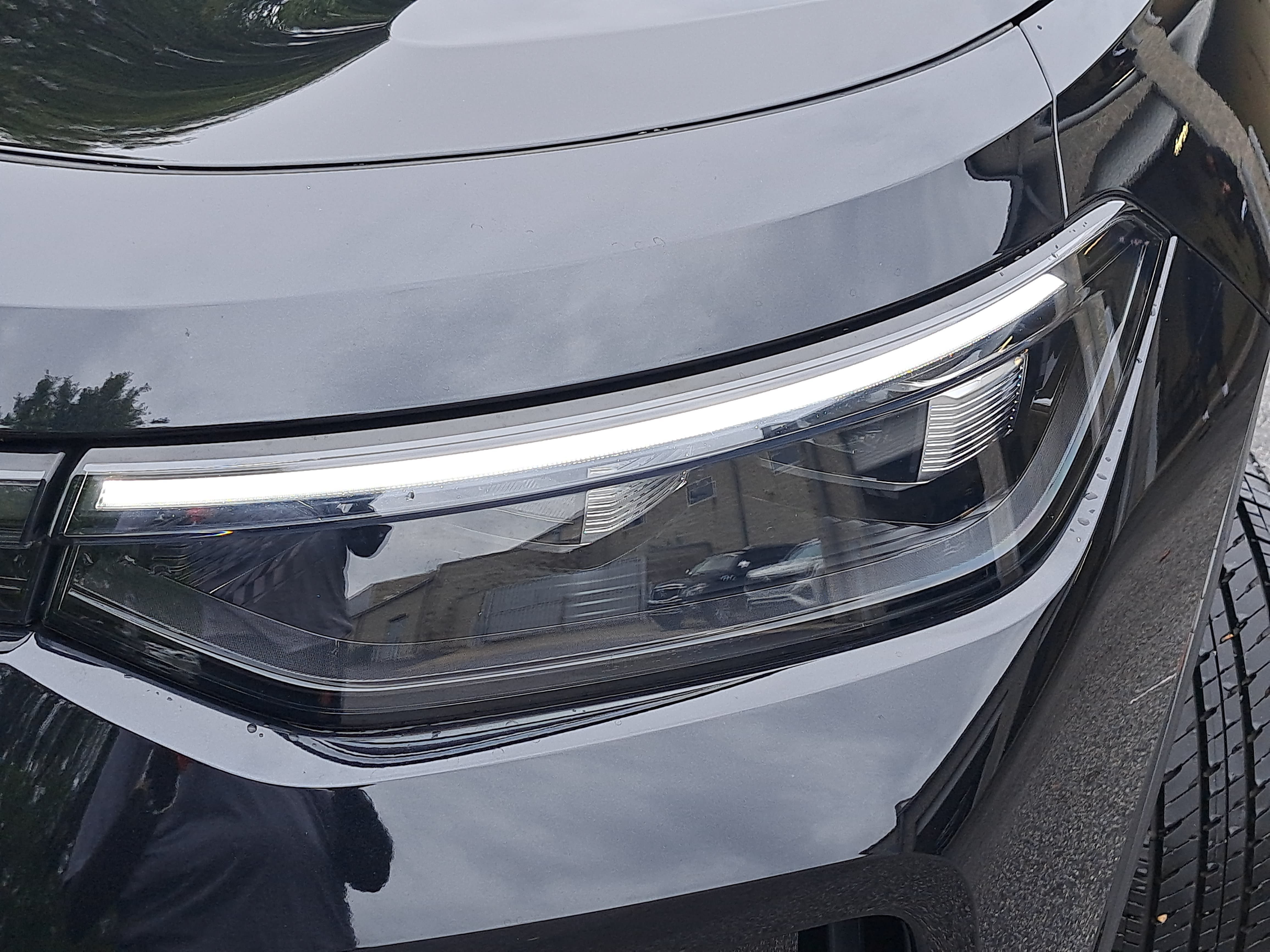Certified 2025 Volkswagen Tiguan S FWD image 55