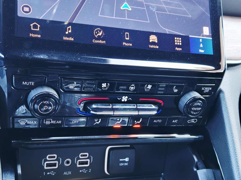 Used 2025 Jeep Grand Cherokee Summit w/ Adv Protech Group IV image 28