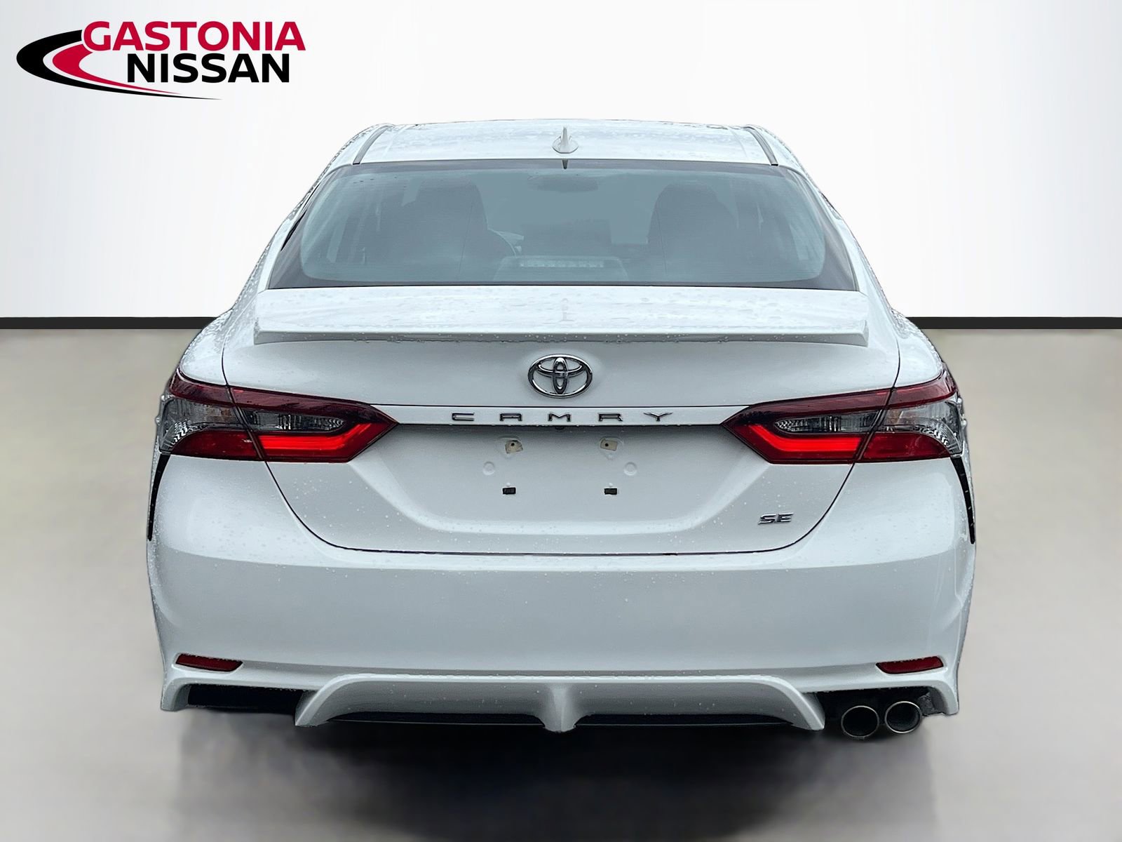 Used 2023 Toyota Camry SE image 7