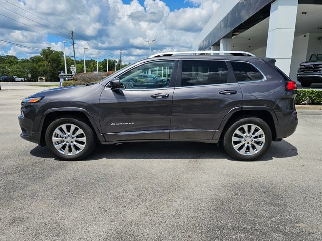 Used 2018 Jeep Cherokee Overland w/ Technology Group AWD/4WD image 2