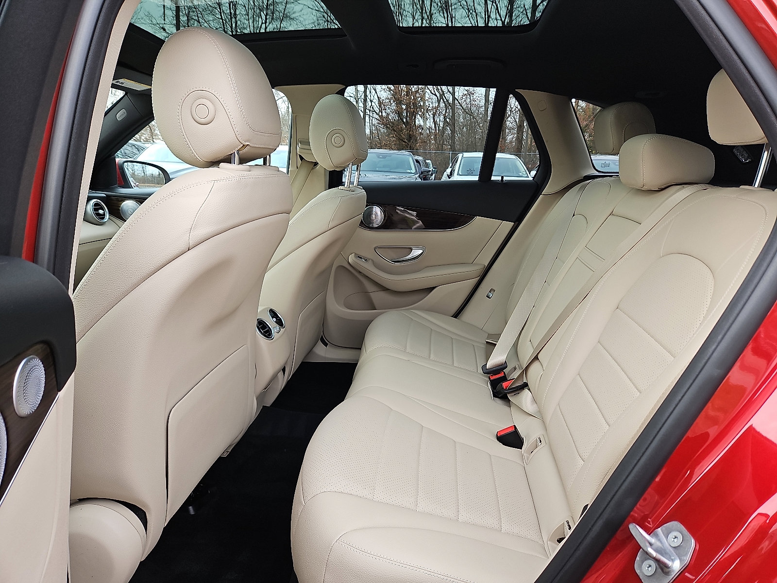 Used 2018 Mercedes-Benz GLC 300 4MATIC image 10