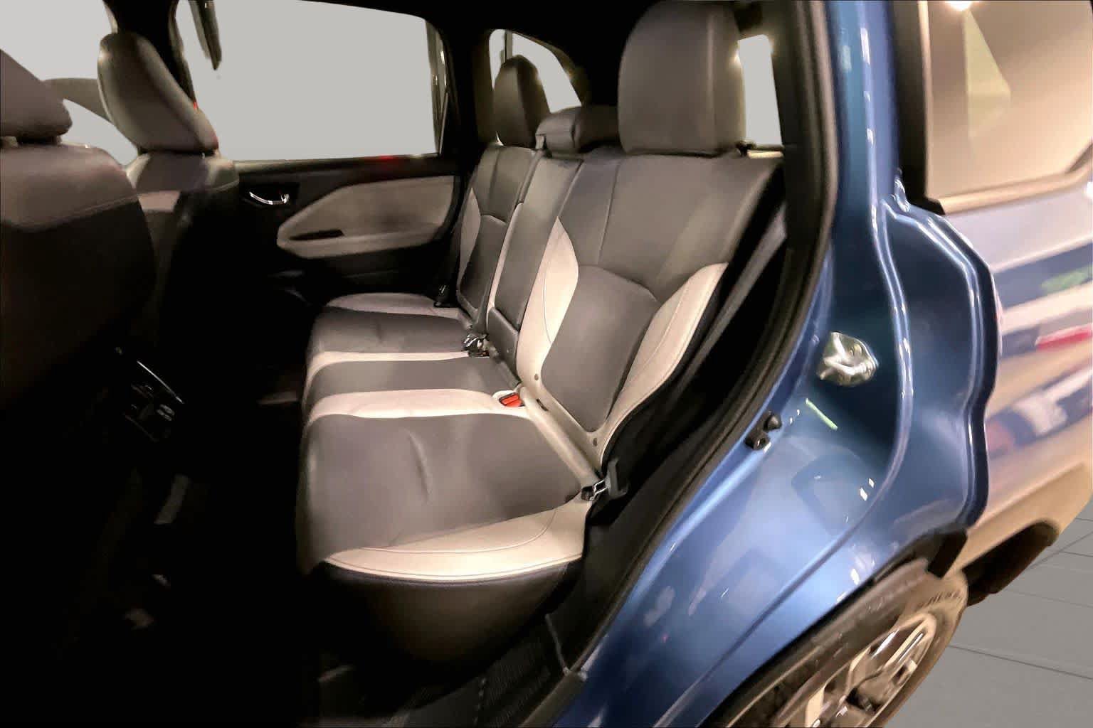 Used 2025 Subaru Forester Limited AWD/4WD image 21