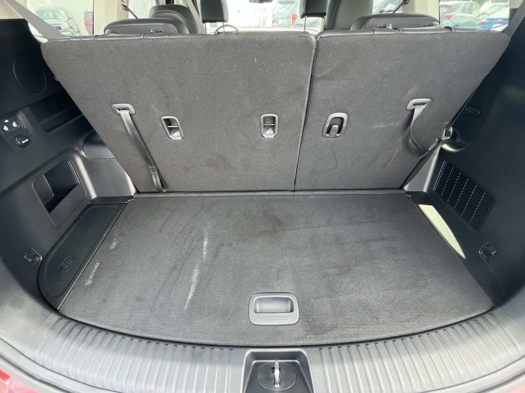 Used 2023 Kia Telluride EX w/ EX Captain's Chair Package image 10