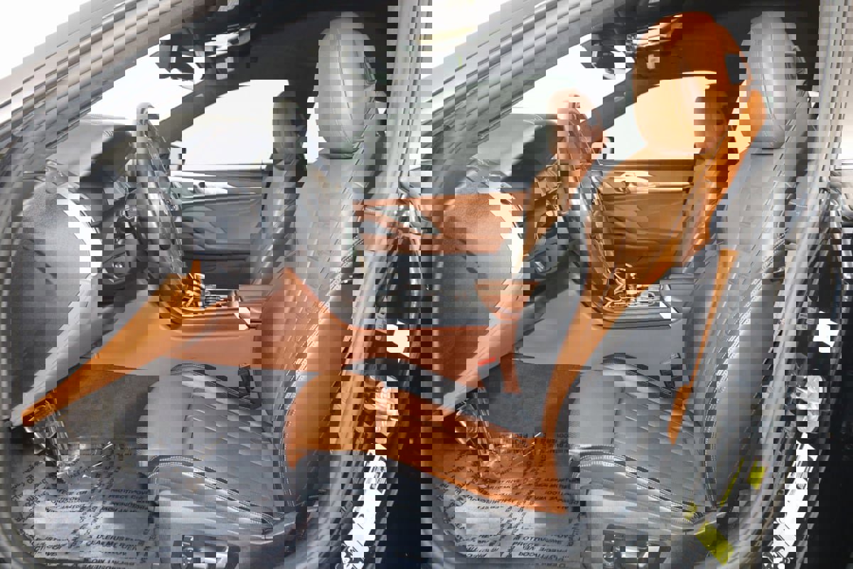 Used 2024 BMW ALPINA B8 xDrive Gran Coupe image 11