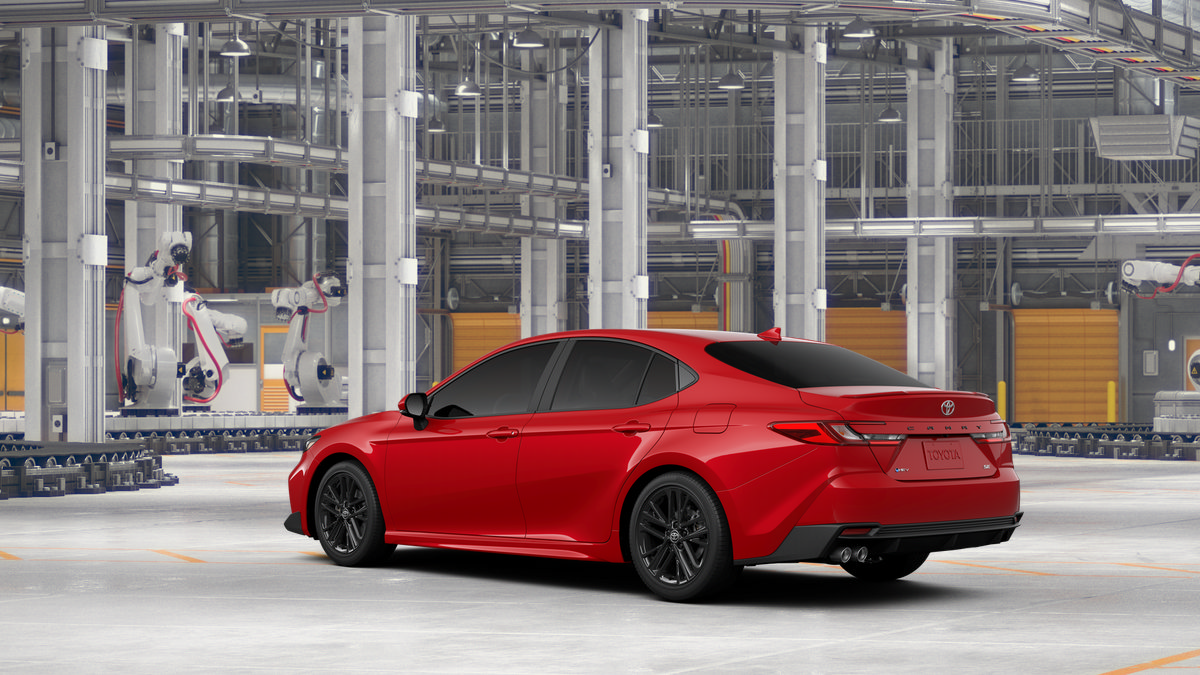 New 2026 Toyota Camry Hybrid FWD image 6