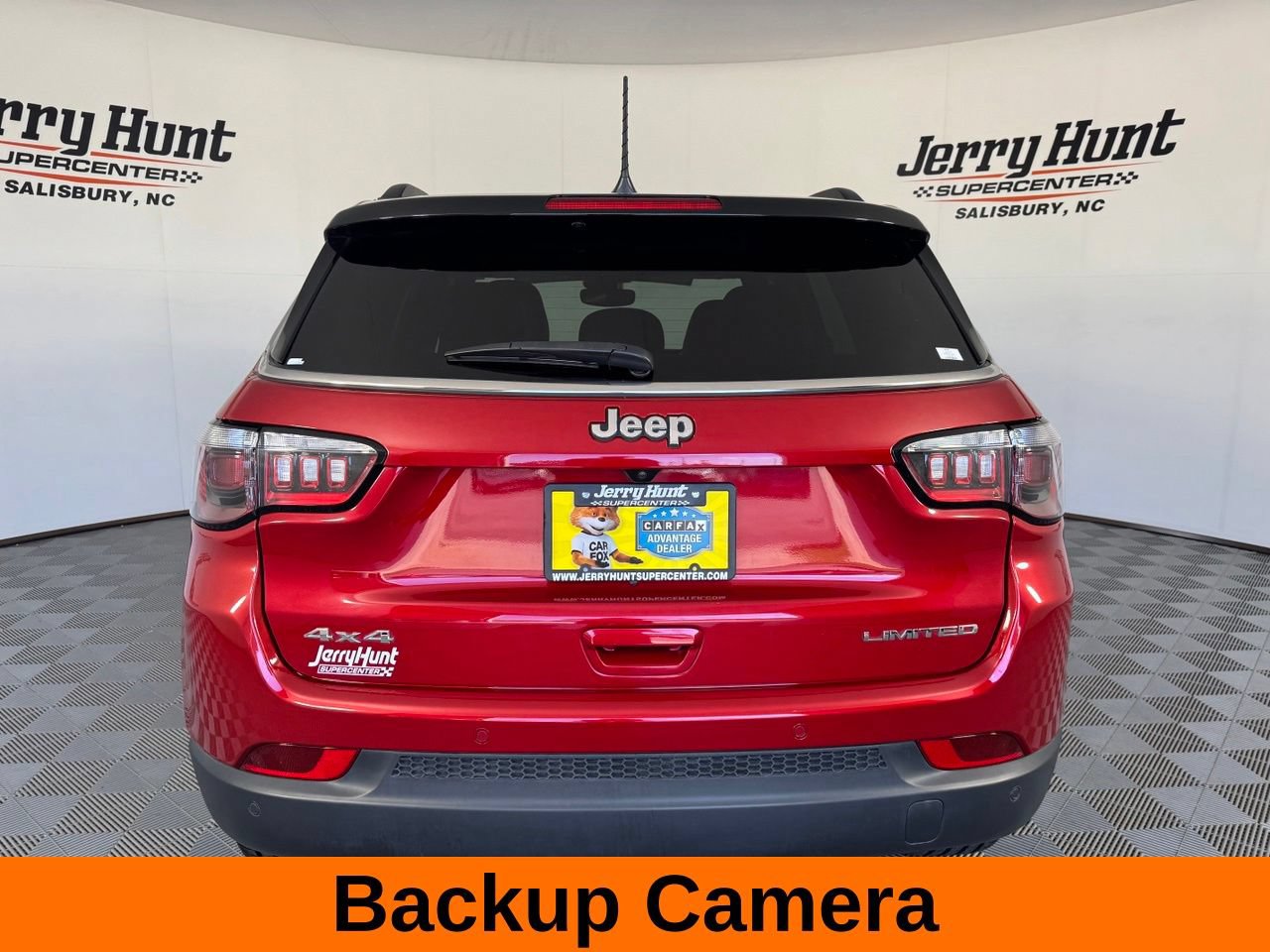 Used 2025 Jeep Compass Limited AWD/4WD image 8