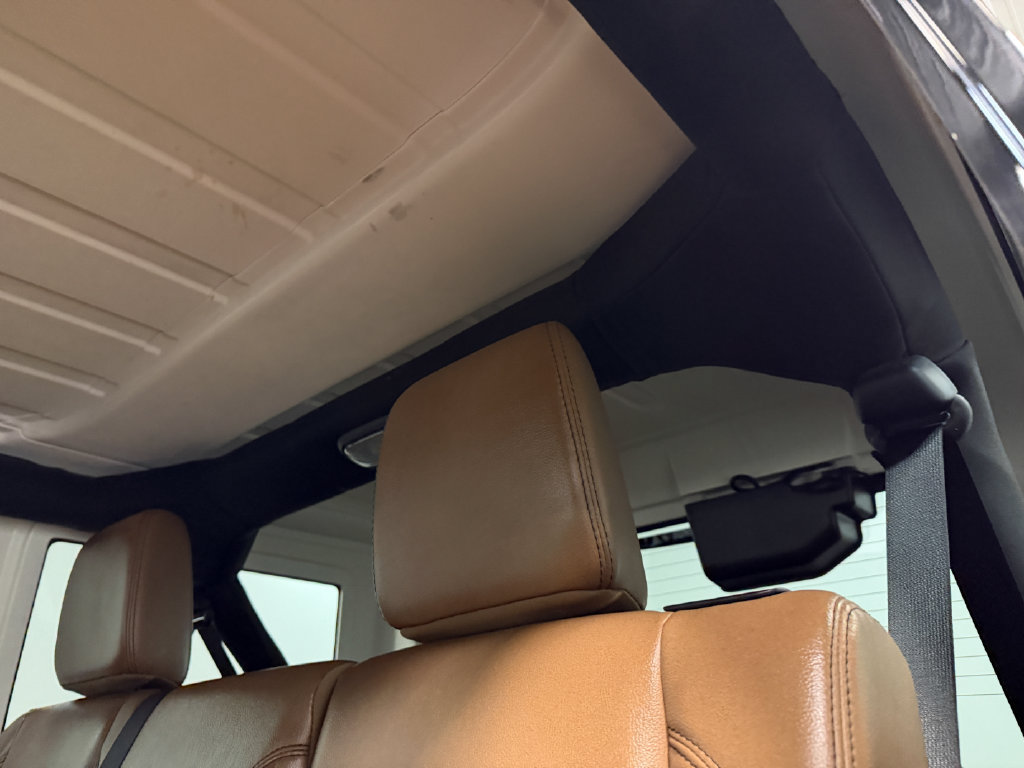 Used 2015 Jeep Wrangler Unlimited Sahara w/ Connectivity Group AWD/4WD image 50