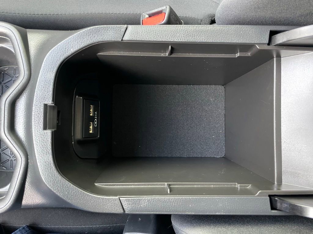 Used 2021 Toyota RAV4 XLE image 19