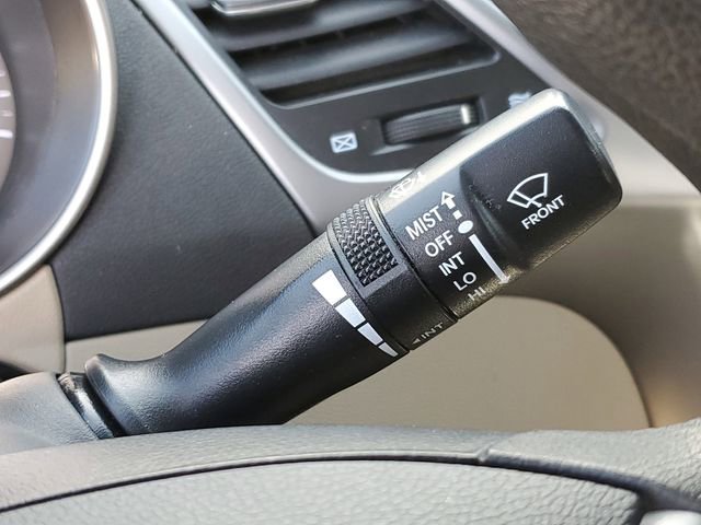 Used 2016 Hyundai Elantra SE image 20