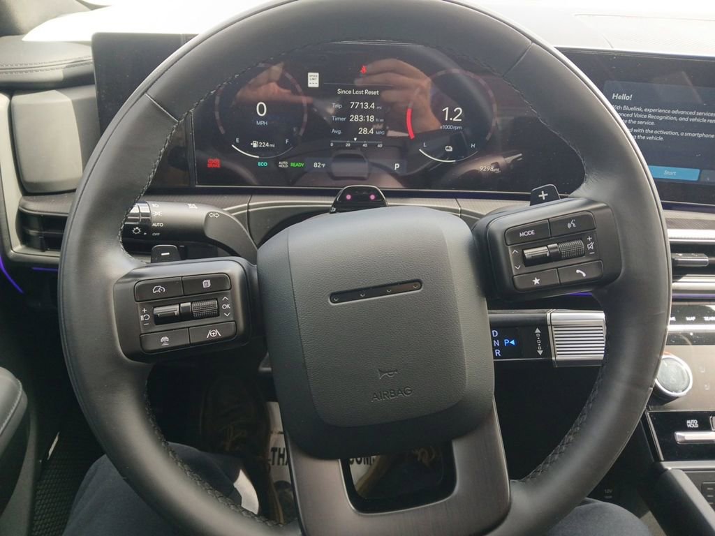 Used 2025 Hyundai Santa Fe Calligraphy AWD/4WD image 9