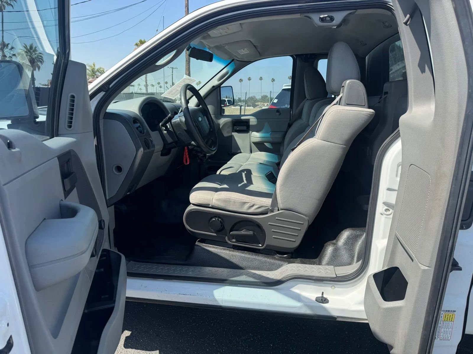 Used 2007 Ford F150 STX RWD image 22