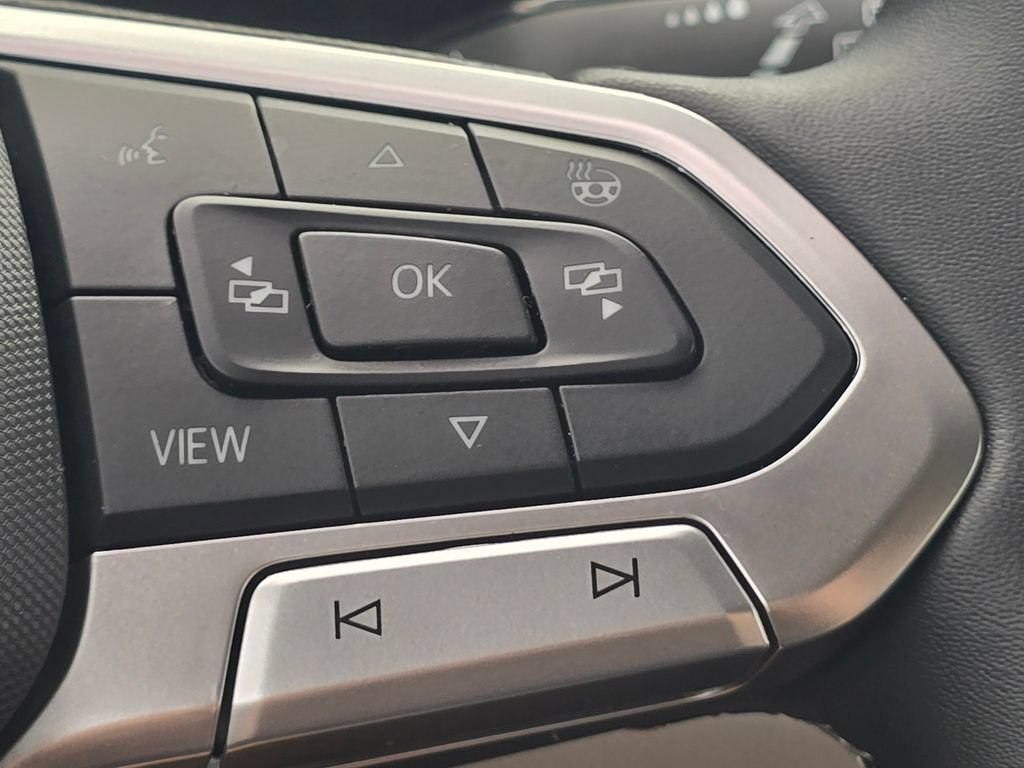 Used 2026 Volkswagen Taos S FWD image 28