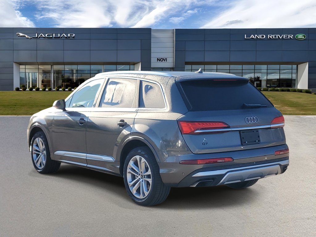 Used 2025 Audi Q7 3.0T Premium Plus AWD/4WD image 4