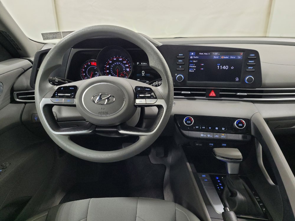 Used 2023 Hyundai Elantra SEL w/ Winter Weather Package FWD image 22