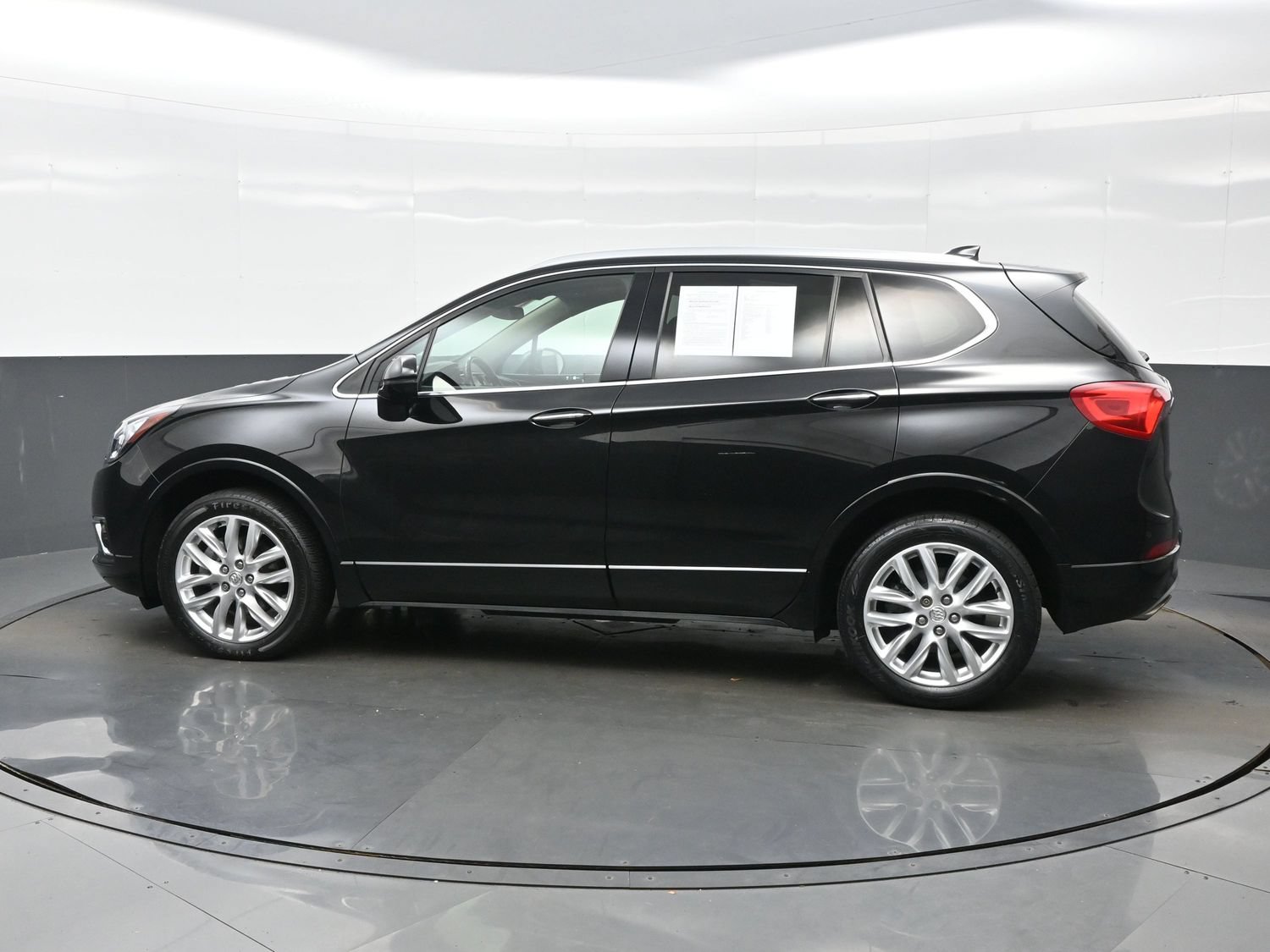 Used 2019 Buick Envision Premium AWD/4WD image 3