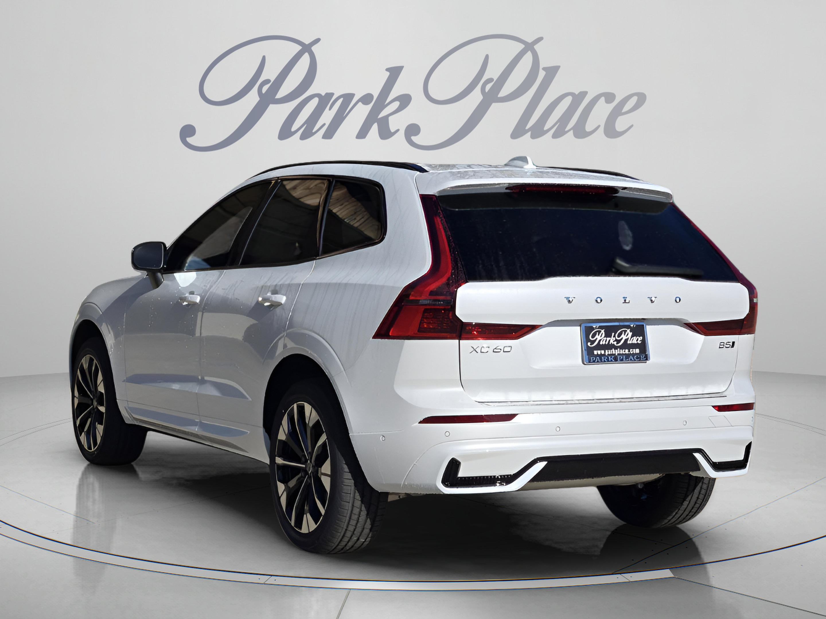 New 2026 Volvo XC60 B5 Plus w/ Climate Package AWD/4WD image 3