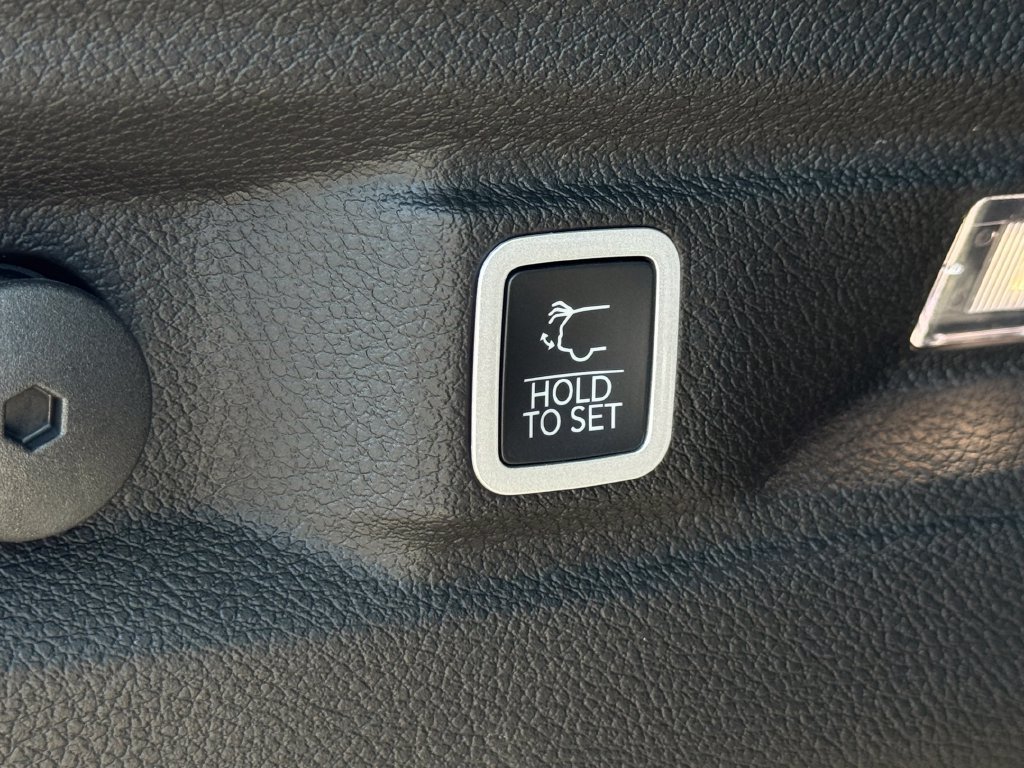 New 2027 Jeep Grand Cherokee L Limited AWD/4WD image 15