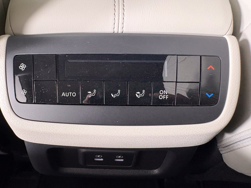 New 2026 Nissan Pathfinder SL FWD image 38