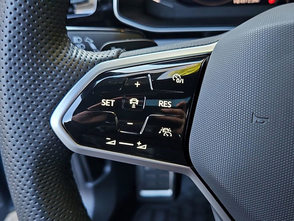 Certified 2025 Volkswagen Jetta GLI Autobahn FWD image 21