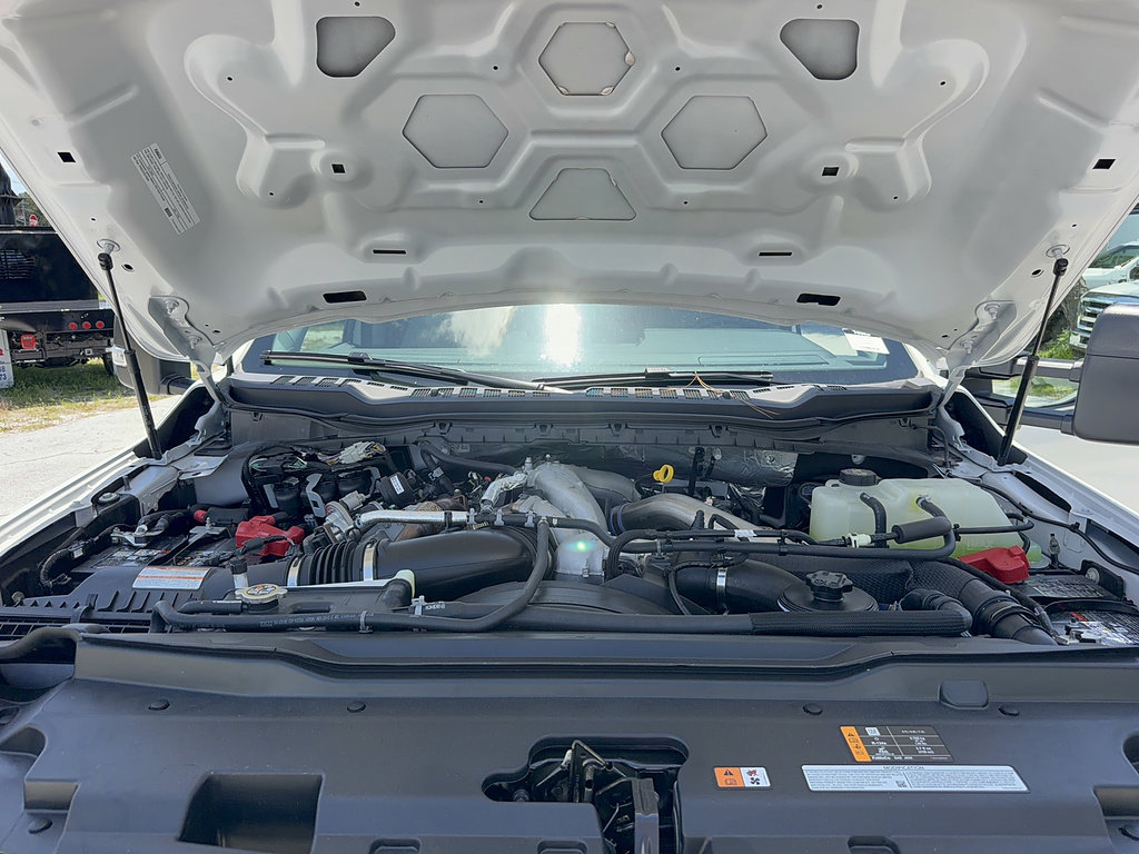 New 2026 Ford F550 4x4 Crew Cab image 40