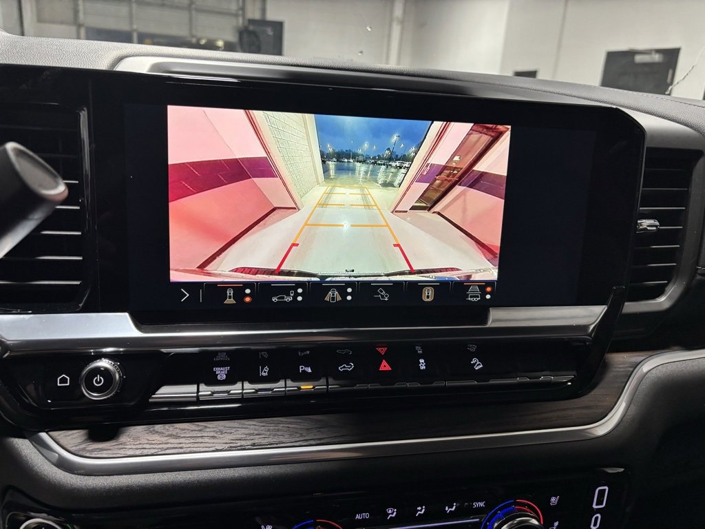 New 2025 GMC Sierra 2500 SLT w/ SLT Premium Package image 18