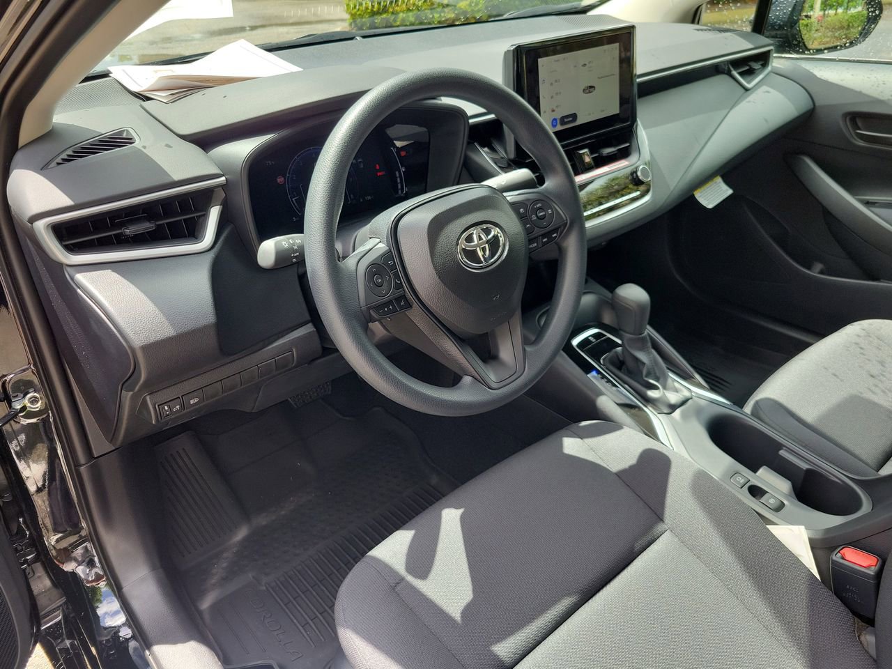 Used 2026 Toyota Corolla LE image 15