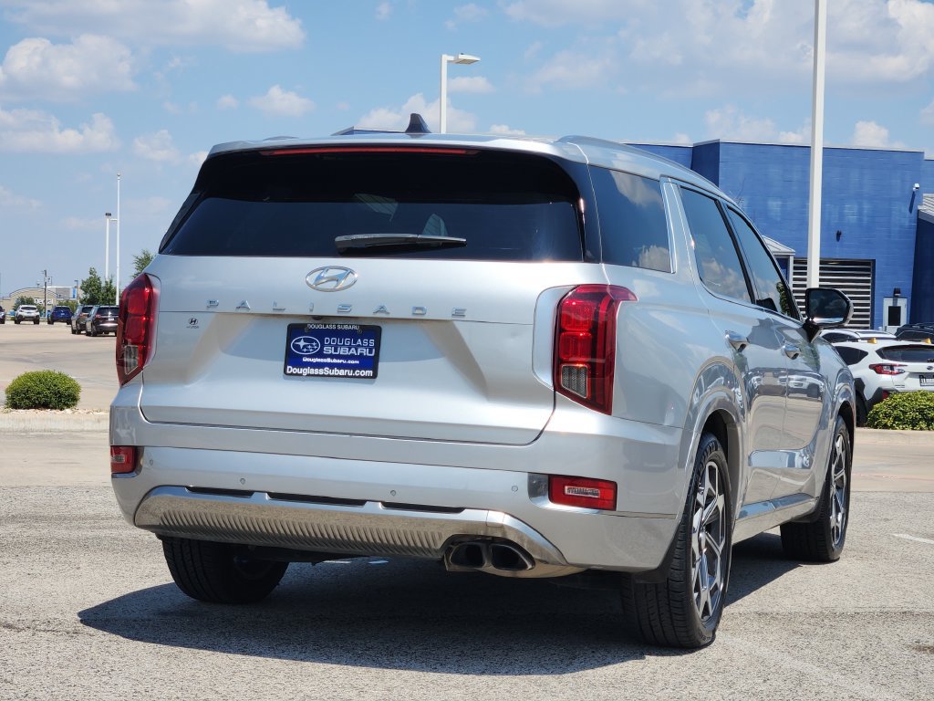 Used 2022 Hyundai Palisade Calligraphy w/ Winter Package FWD image 3