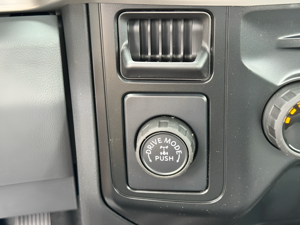 New 2025 Ford F250 XL RWD image 18