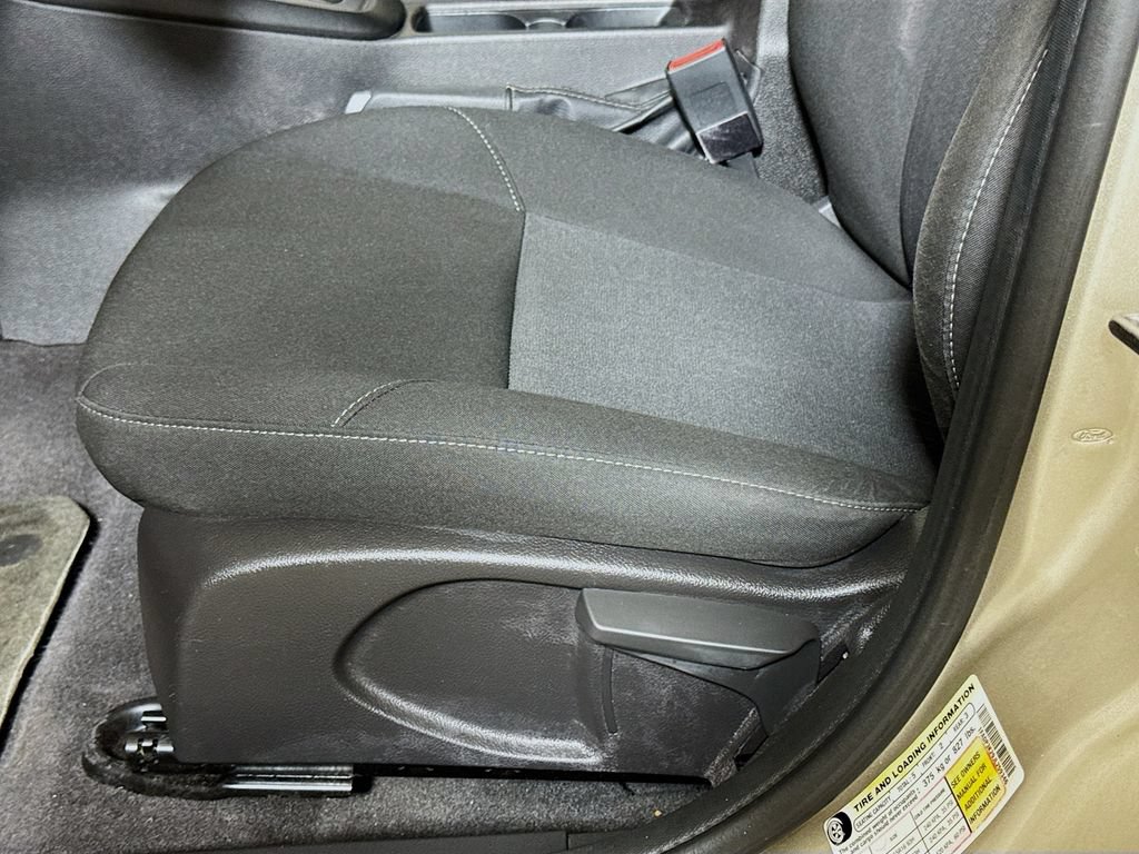 Used 2018 Ford Focus SE FWD image 16