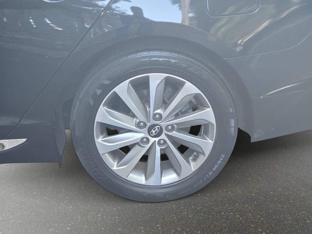 Used 2015 Hyundai Sonata Sport w/ Option Group 03 FWD image 31