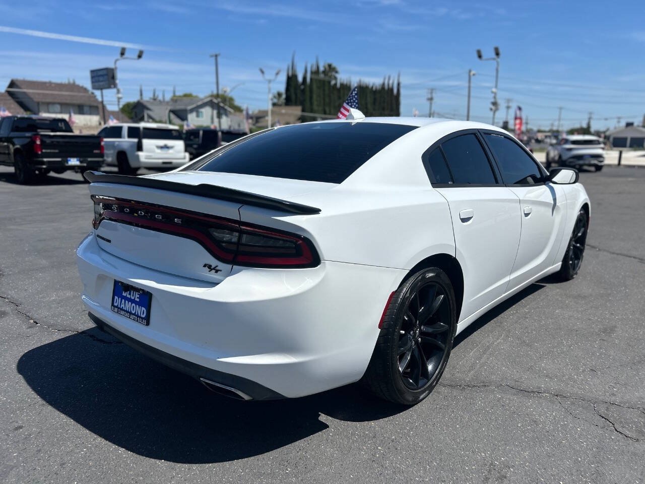 Used 2017 Dodge Charger R/T w/ Blacktop Package RWD image 6