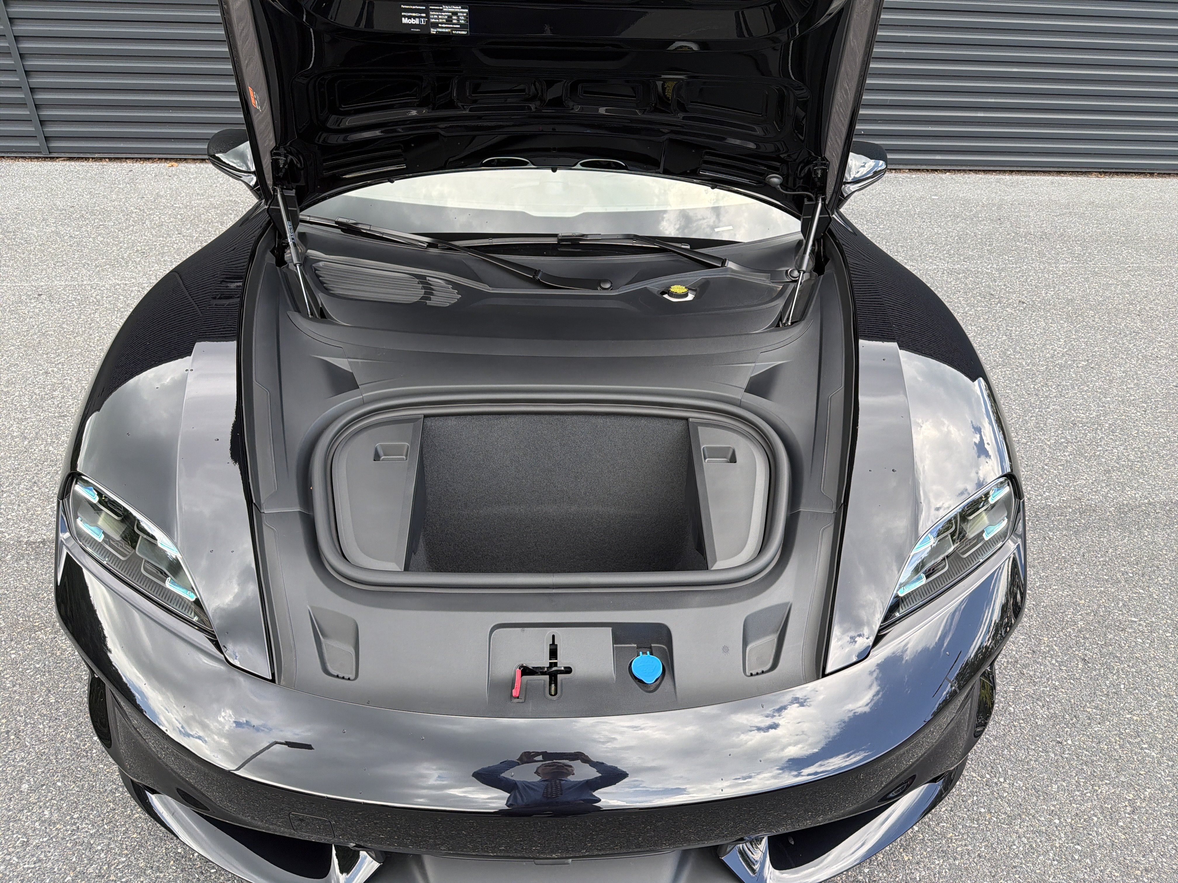 New 2026 Porsche Taycan RWD image 22