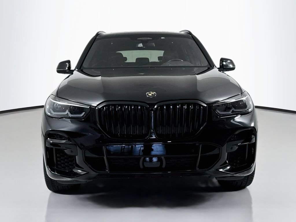 Used 2022 BMW X5 M50i AWD/4WD image 2