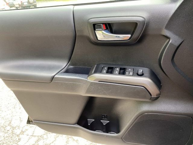 Used 2023 Toyota Tacoma TRD Sport image 17