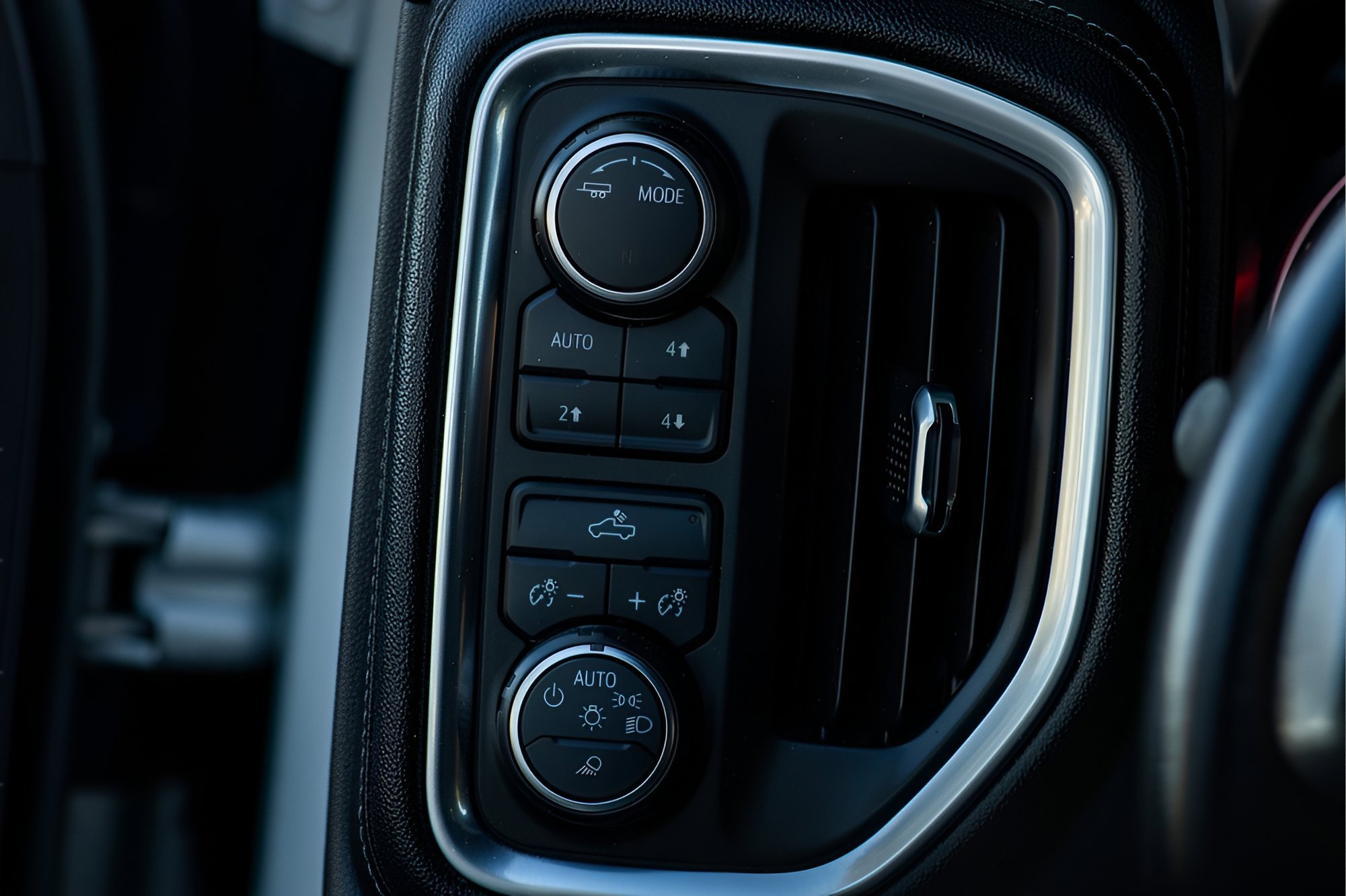 Used 2020 Chevrolet Silverado 1500 LT w/ All-Star Edition image 22