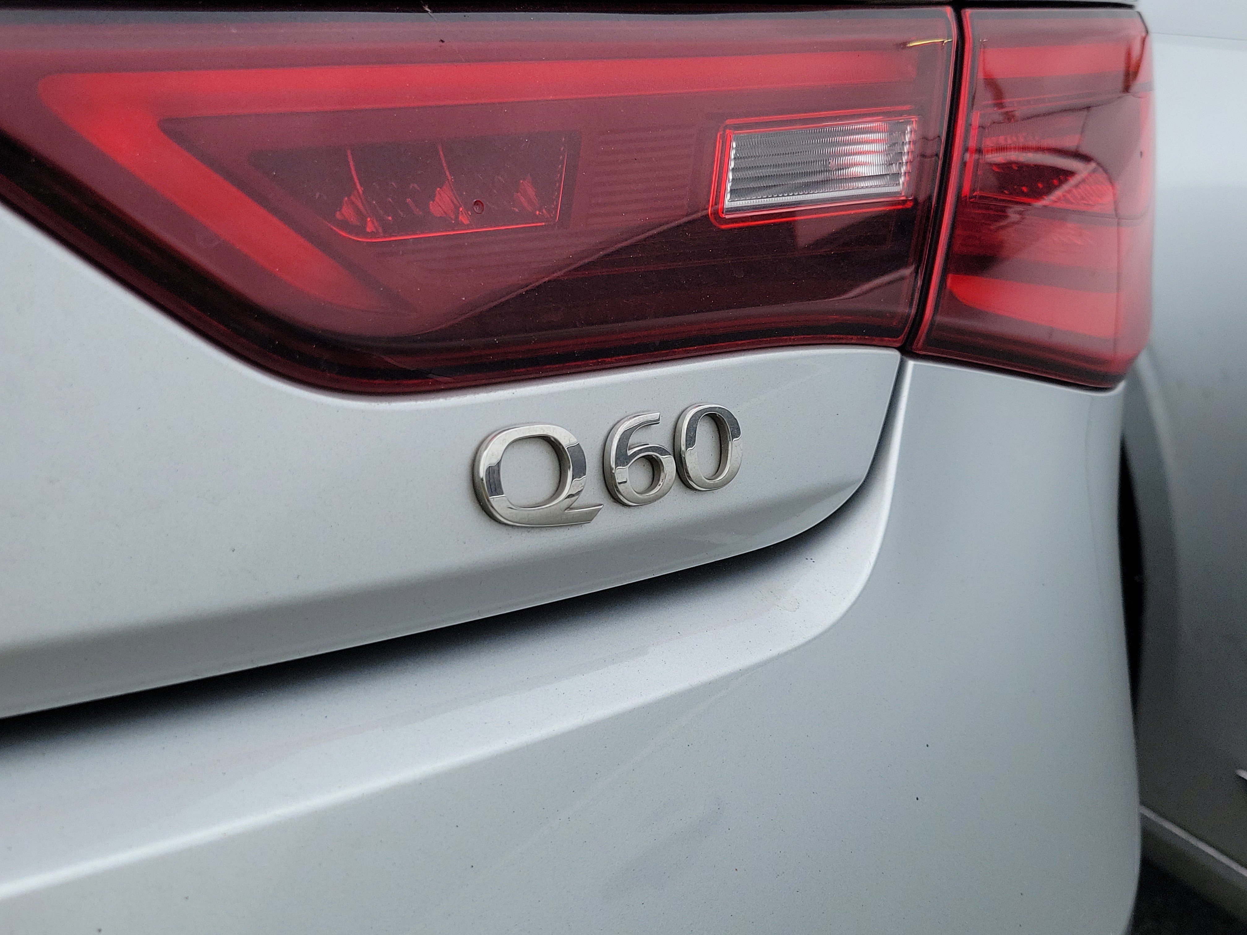 Used 2020 INFINITI Q60 3.0t Luxe AWD/4WD image 19