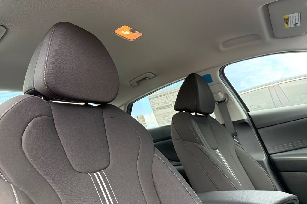 New 2026 Hyundai Elantra Blue image 14