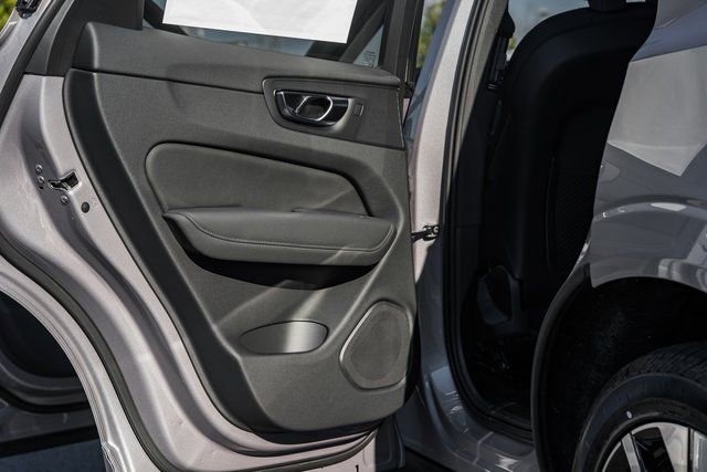 New 2026 Volvo XC60 B5 Plus w/ Climate Package image 38